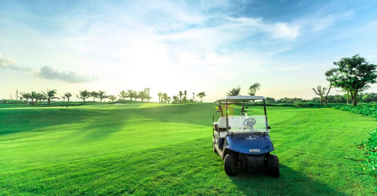 Trải nghiệm Golf 3 tầng địa hình ở Vinpearl Golf Mỹ Lâm